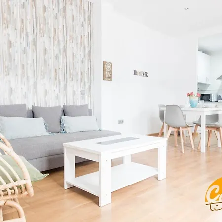 Caleta - Free Parking By Time